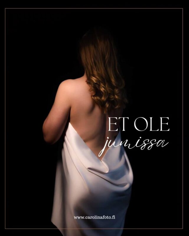 Se tuttu ja turvallinen paikka, se ei kasvata sinua. Muutos ei kysy lupaa. Sinä uskallat. Olet vahvempi kuin uskot. Oletko valmis?
Tule CarolinaFoto:lle loistamaan.www.carolinafoto.fi#naisille #carolinafoto #muutos #rohkeus