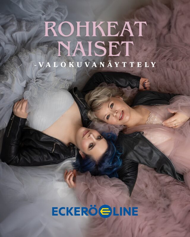 Ylpeänä mukana Eckerö Linen kevään teemaviikoilla 2026 ! ✨🛳️Eckerö Line järjestää lifestyle-henkiset teemaviikot 5.–29.3.2026 m/s Finlandia -laivalla. Ohjelma keskittyy kauneuden, hyvinvoinnin ja pukeutumisen teemoihin. 💄Kevään teemaviikkoihin kuuluu perinteisesti myös valokuvanäyttely, ja tänä vuonna meillä CarolinaFotolla on kunnia toteuttaa näyttely osana tätä kokonaisuutta. 📸Mukana yhteistyössä on myös Me Naiset, joka tuo projektiin oman näkökulmansa ja näkyvyytensä.Olemme aidosti ylpeitä tästä yhteistyöstä ja mahdollisuudesta olla mukana luomassa näyttelyä, joka nostaa esiin naiseutta, elämänkokemusta ja rohkeutta olla näkyvä. 🩷📍 m/s Finlandia
🗓 5.–29.3.2026
🤍 Eckerö Line x CarolinaFoto x Me Naiset
