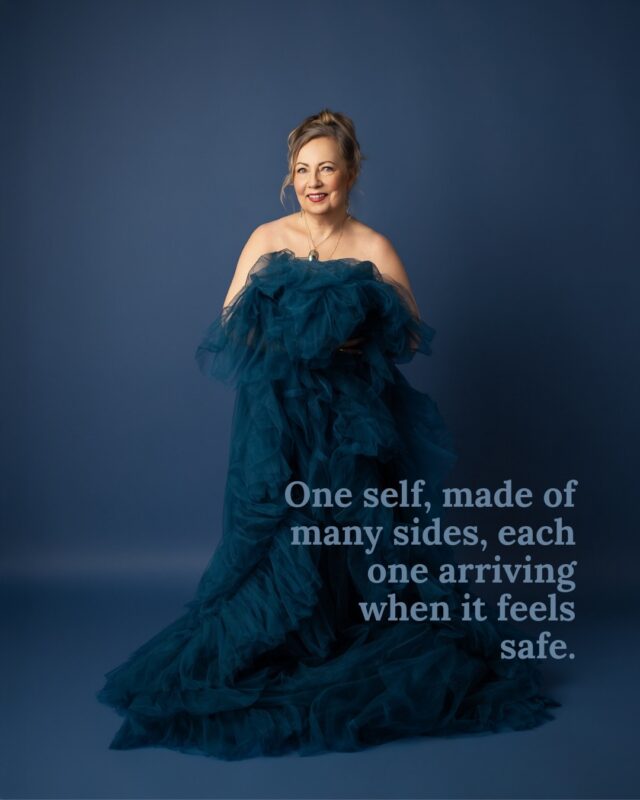 ”Yksi ihminen - monta puolta” ✨#carolinafoto #valokuvausstudio #photoshoot #photostudio