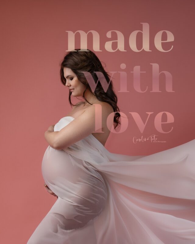 ✨ Upea hetki ennen uuden elämän alkua ✨Raskaus on täynnä ihmeellisiä hetkiä, odotusta ja tunteita ja ne ansaitsevat tulla ikuistetuiksi 💛
Nämä kuvat tallentavat sen kauneuden, herkkyyden ja rakkauden, joka ympäröi tulevaa äitiä ja perhettä.Oletko sinä myös ajatellut tallentaa nämä ainutlaatuiset hetket? Tai mikä on ollut sinun rakkaimpia hetkiä äitiyteen liittyen? 🤰#pregnancy #pregnancyphotoshoot #pregobelly #pregnant #photoshoot #bellyphotoshoot #carolinafoto